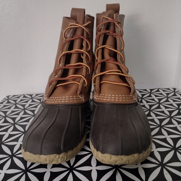 LL Bean 8" Bean Boots Uninsulated - Picture 2 of 6